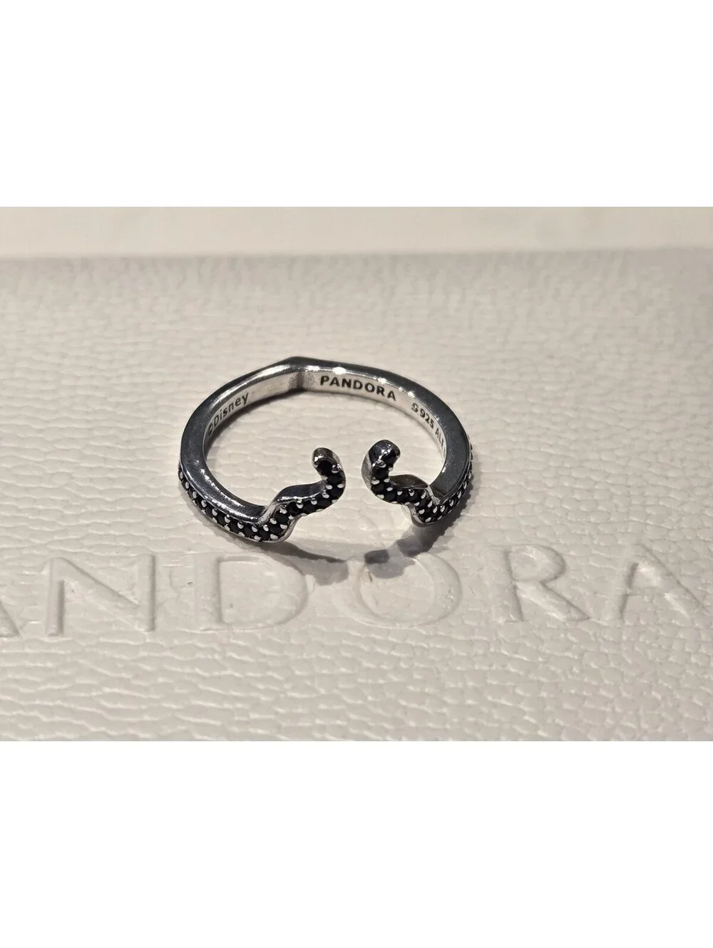 Pandora maleficent ring size 9